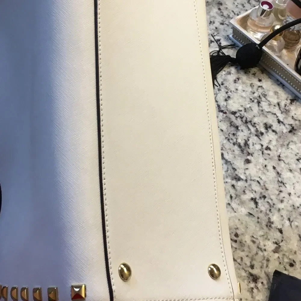 Genuine Michael Kors Large Satchel Handbag Crossbody Studded White - Picture 6 of 6